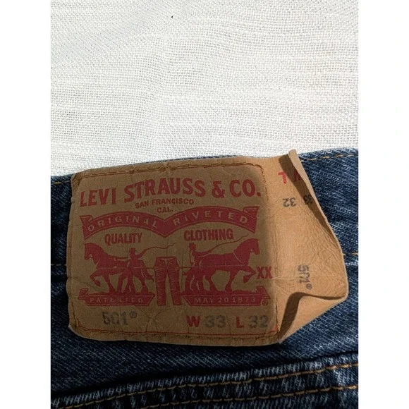 LEVI'S 501 Men's 33 x‎ 32 Button Fly Blue Denim Straight Leg Jeans - Picture 4 of 9